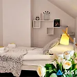 Apartment 365pam - Mundo W Centrum Kolobrzegu Z Garazem Kolberg