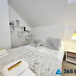 Apartment 365pam - Mundo W Centrum Kolobrzegu Z Garazem *