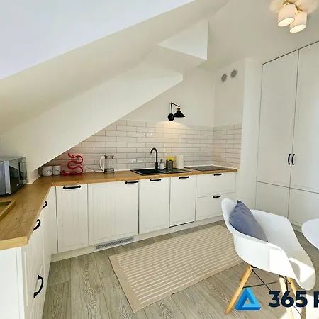 365pam - Mundo W Centrum Kolobrzegu Z Garazem *